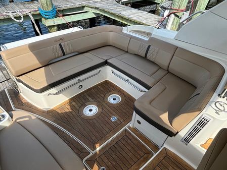 Sea Ray Sundancer 350 Coupe image