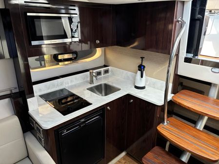 Sea Ray Sundancer 350 Coupe image