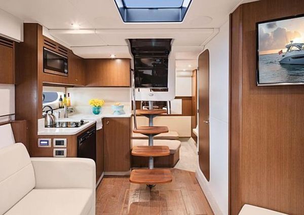 Sea Ray Sundancer 350 Coupe image