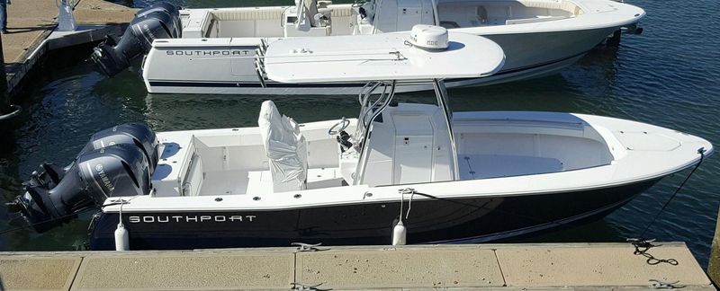 Southport 27 Center Console - main image