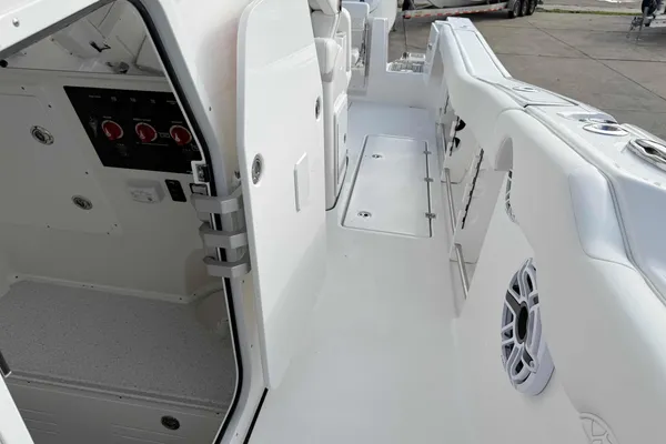 Tidewater 320-CC-ADVENTURE image