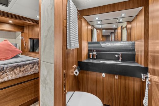 Sunseeker 75 Yacht image