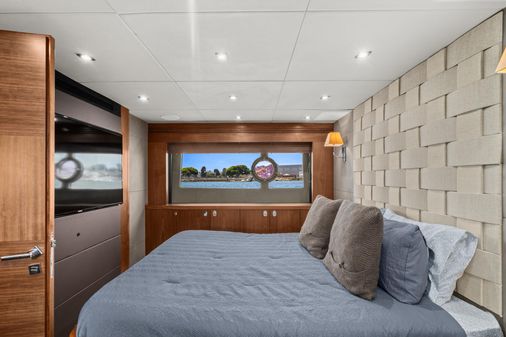 Sunseeker 75 Yacht image