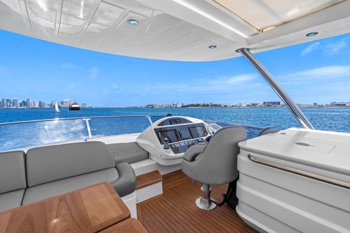 Sunseeker 75 Yacht image