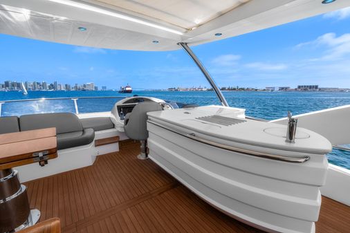 Sunseeker 75 Yacht image