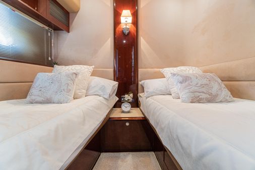 Princess 67 Flybridge image