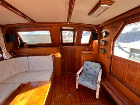 Albin 43 image