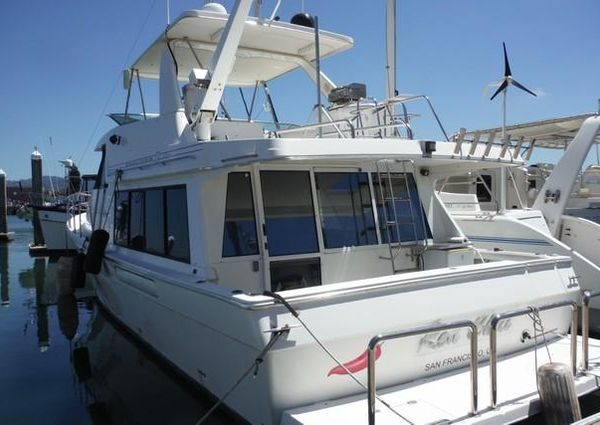 Bayliner 4788 image