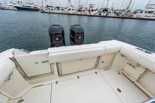 Boston-whaler 250-OUTRAGE image