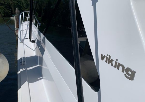 Viking 50 Convertible image