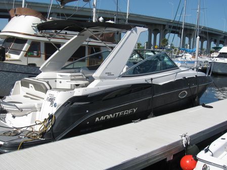 Monterey 280 Sport Yacht image