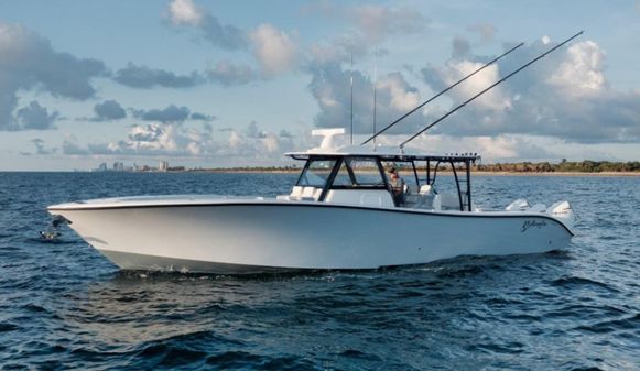Yellowfin 42 image
