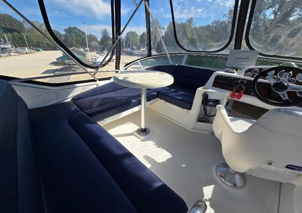 Bayliner 3258 CIERA COMMAND BRIDGE image