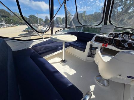 Bayliner 3258 CIERA COMMAND BRIDGE image