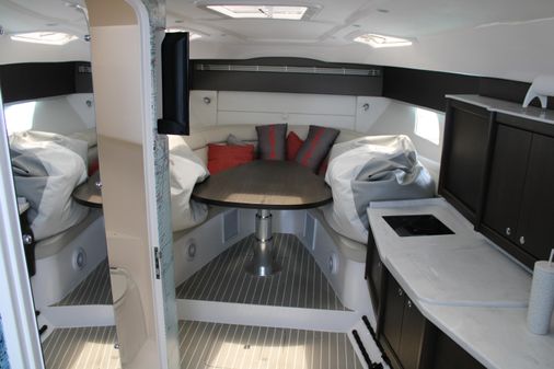 Intrepid 475 Sport Yacht image