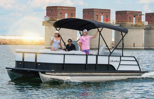 2023 Bentley Pontoons 220 SWINGBACK
