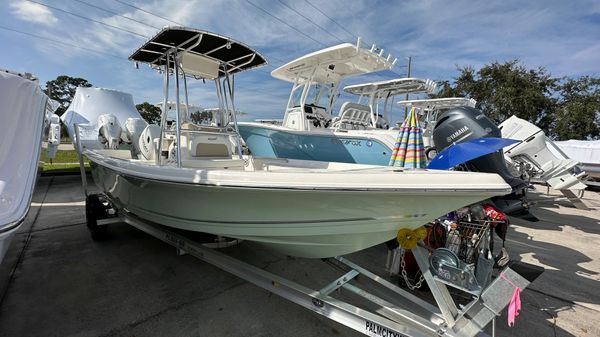 Bulls Bay 2200