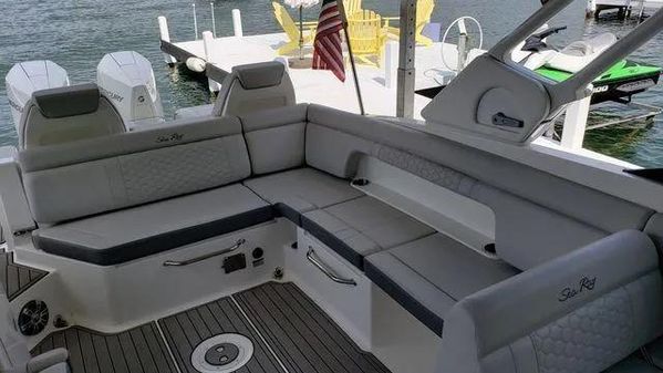 Sea Ray 290 SDX image