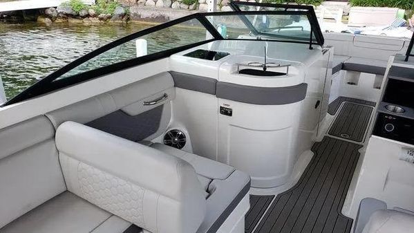 Sea Ray 290 SDX image