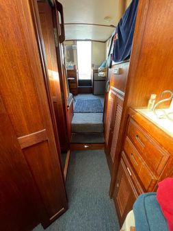 Willard Marine Nomad 30 image