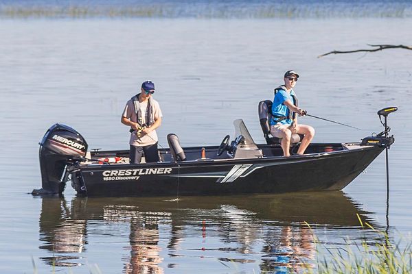 Crestliner 1650 Discovery SC - main image