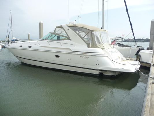 Cruisers Yachts 4270 - main image