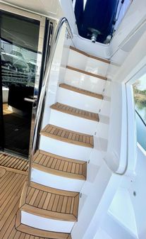 Sunseeker Manhattan 52 image