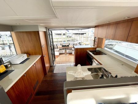 Sunseeker Manhattan 52 image