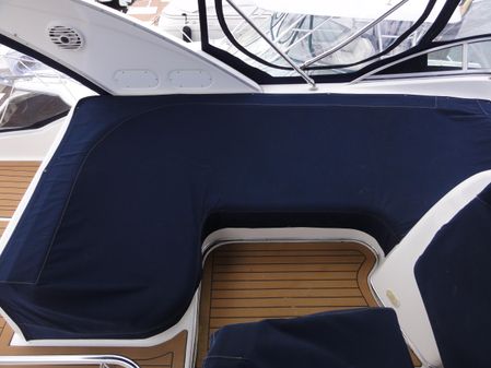 Bayliner 3488 Command Bridge Motoryacht image