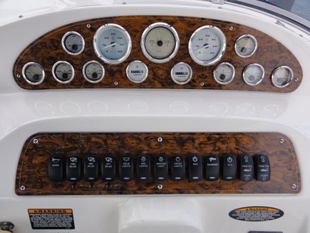 Bayliner 3488 Command Bridge Motoryacht image