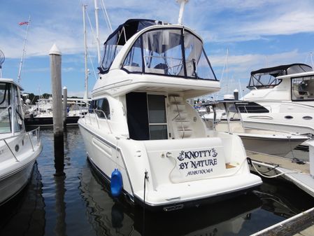 Bayliner 3488 Command Bridge Motoryacht image