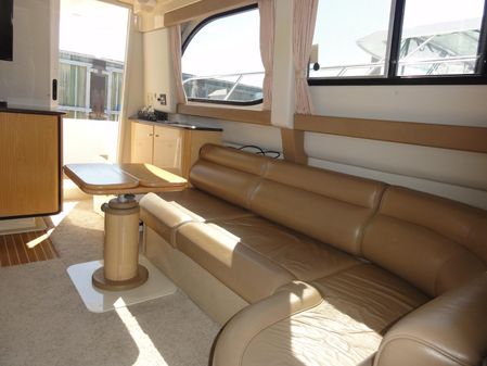 Bayliner 3488 Command Bridge Motoryacht image