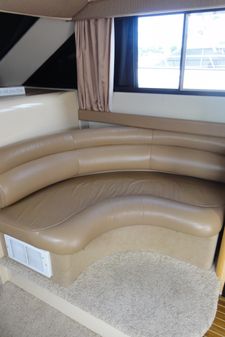 Bayliner 3488 Command Bridge Motoryacht image