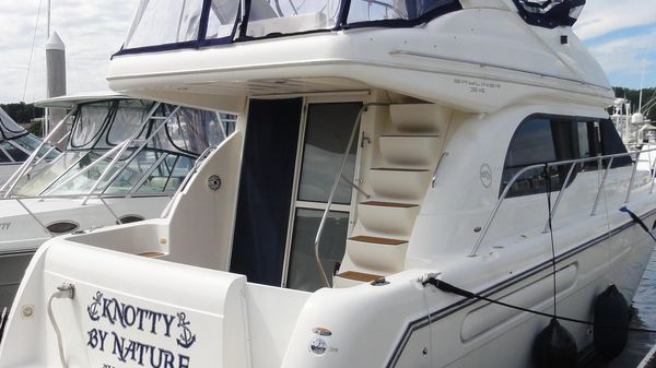 Bayliner 3488 Command Bridge Motoryacht 