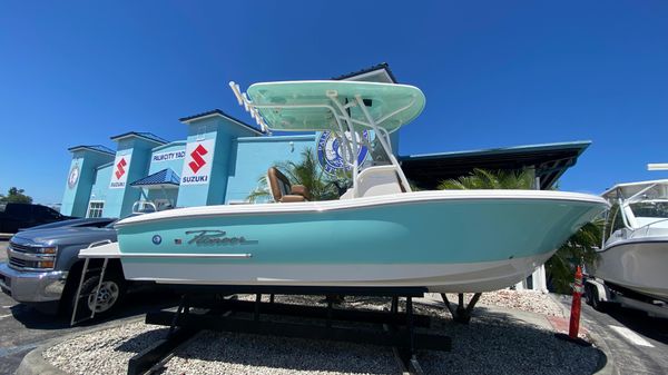 Pioneer 202 Sportfish