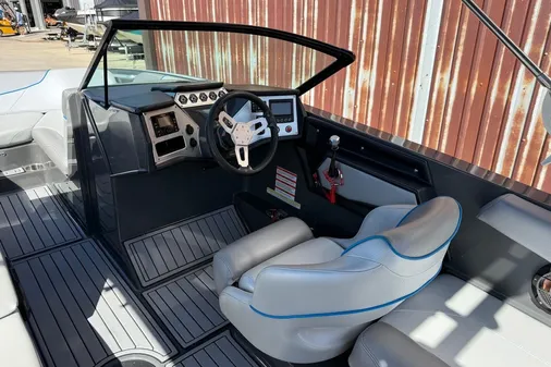 MasterCraft NXT22 image