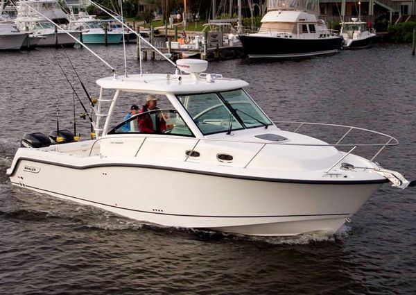 Boston Whaler 315 Conquest image