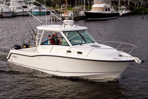 Boston Whaler 315 Conquest image