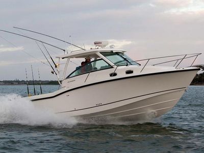 2017 Boston Whaler<span>315 Conquest</span>