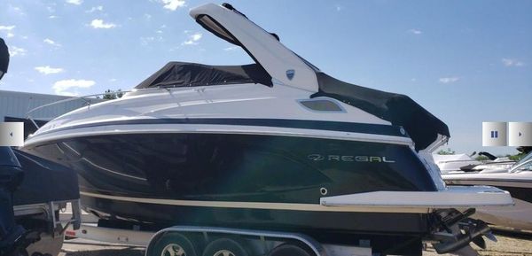 Regal 28 Express image