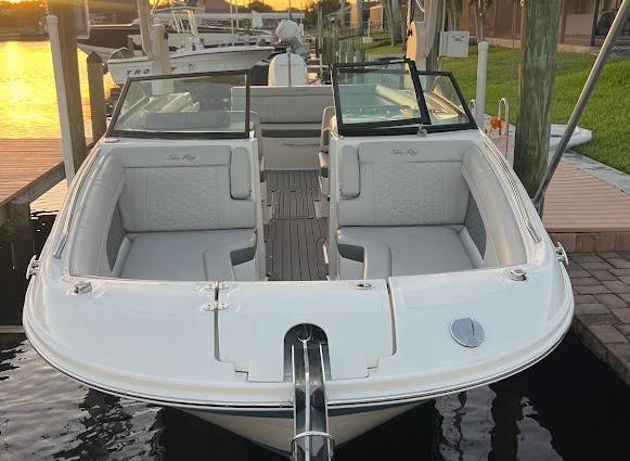 Sea Ray SDX 270 Outboard image