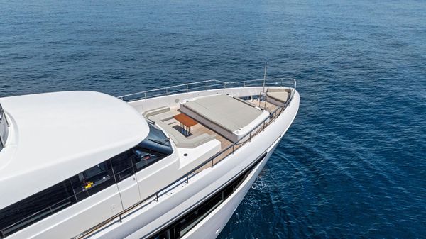 Custom Line Navetta 33 image