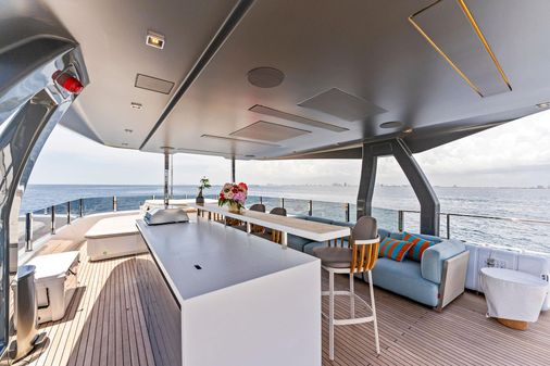 Custom Line Navetta 33 image