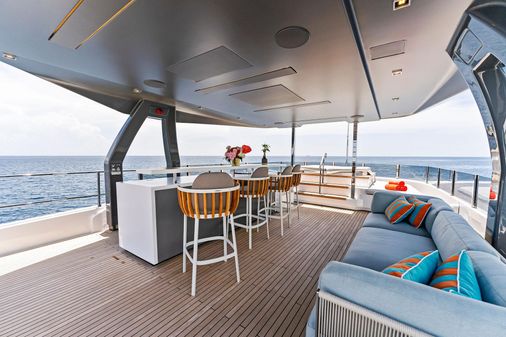 Custom Line Navetta 33 image