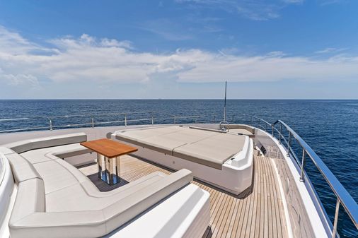 Custom Line Navetta 33 image