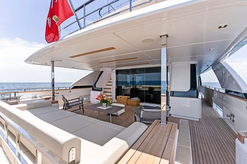 Custom Line Navetta 33 image