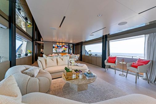 Custom Line Navetta 33 image