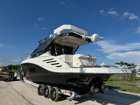 Armatti 420 Flybridge image