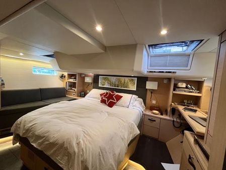 Jeanneau 64 image