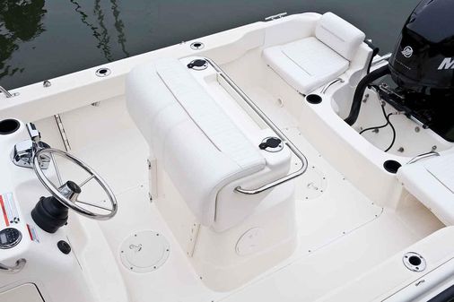 Boston Whaler 190 Outrage image